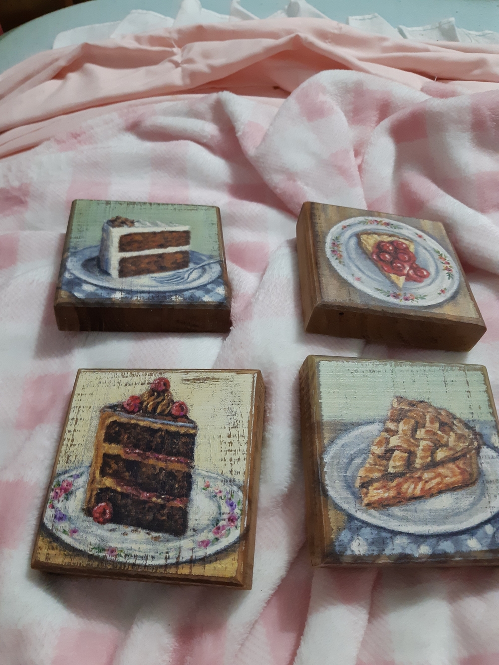 Primitives by Kathy Pink and Brown Dessert Wood Tile Set (4)